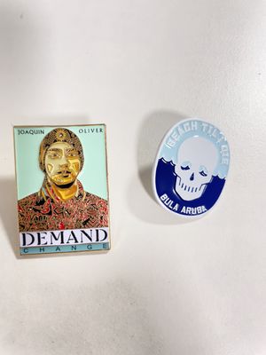 شراء Custom Lapel Pin with 1.5mm Thickness and 35mm Size Made in 5-7 Working Days online manufacture