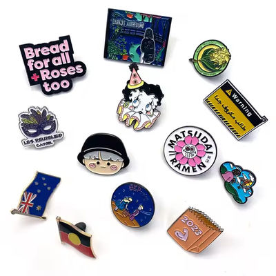 شراء دبابيس طية صدر السترة المعدنية ذات التصميم اللطيف المخصص عالي الجودة بكميات كبيرة مع شعار شخصي بالمينا الناعمة online manufacture