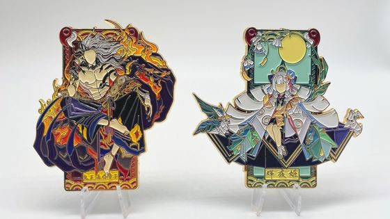 شراء Custom Iron Lapel Pins with Soft Enamel in Customer Size and Custom Color for Branding online manufacture