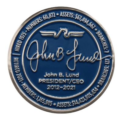 عملة تحدي مخصصة مع شعار 3D محفور بالليزر ومصفوفة بالذهب لأغراض تذكارية وتذكارية