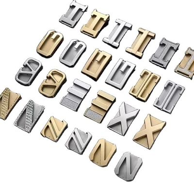 سعر جيد Custom Designer Belts Shiny Silver Letter Logo Shape Zinc Alloy Buckles Plating Metal Belt Buckle الانترنت