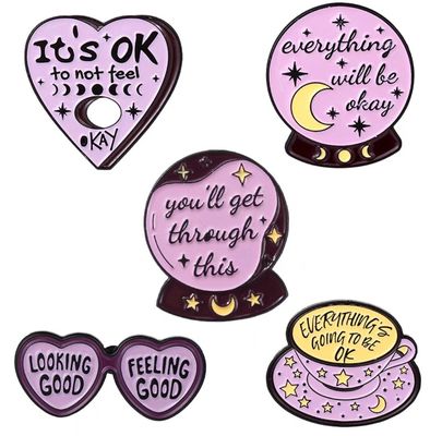 سعر جيد الشارة المطبقة بالذهب من المينا الرخوة المخصصة في حجم مخصص للهدايا الترويجية الانترنت