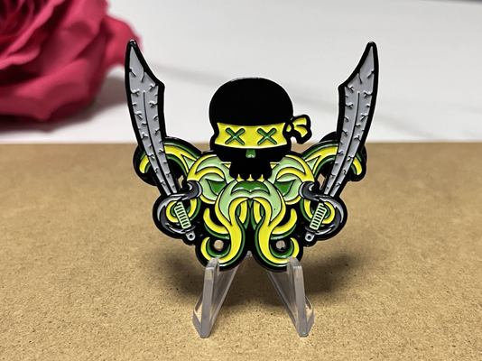 الدبابيس المعدة حسب الطلب مع الشعار لتعزيز الهوية نشر ثقافة العلامة التجارية والمعنى التذكاري