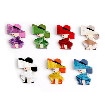 سعر جيد دبوس أكريليك كرتوني مخصص شعار و اسم مطبوع أو شريط شعر أو شارة مغناطيسية للتزيين الأنيق الانترنت